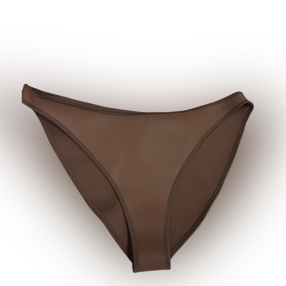 SKIMS 🌸Rubberized🌸 Scuba Swim Cocoa Bottoms - Picture 3 of 11